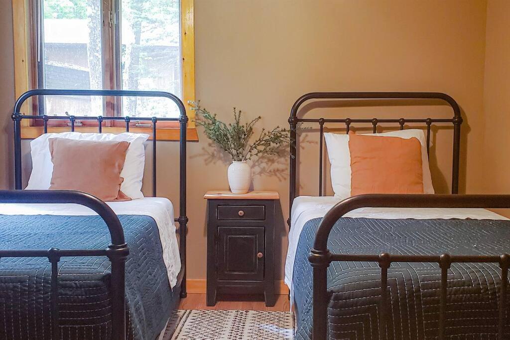 Fall Getaway Resort-3 King Suites, Dog-Friendly Seeley Exterior foto
